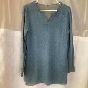J Jill heathered blue/gray sweater with v neck and side slits, M Petite